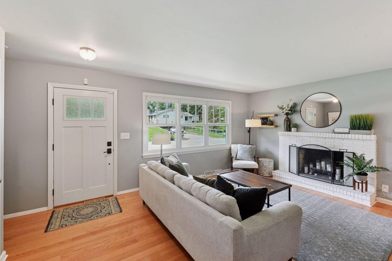 16303 Temple Dr S, Minnetonka, MN 55345