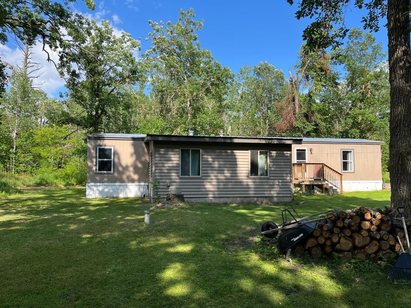 48623 Sunrise Dr, Becida, MN 56678
