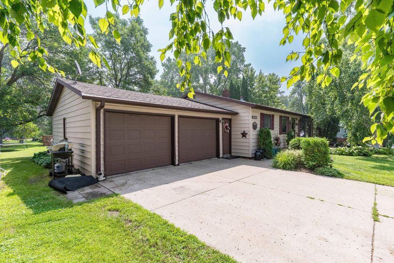 1506 N Park St, Fergus Falls, MN 56537
