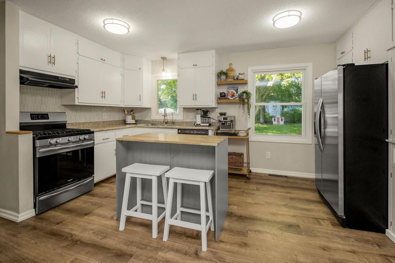 5829 Upper 183rd St W, Farmington, MN 55024