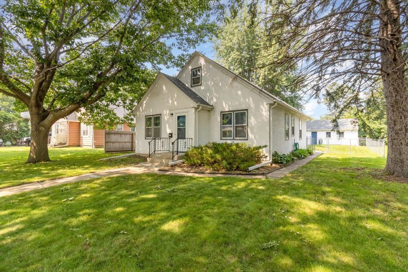 1937 Clear Ave, Saint Paul, MN 55119