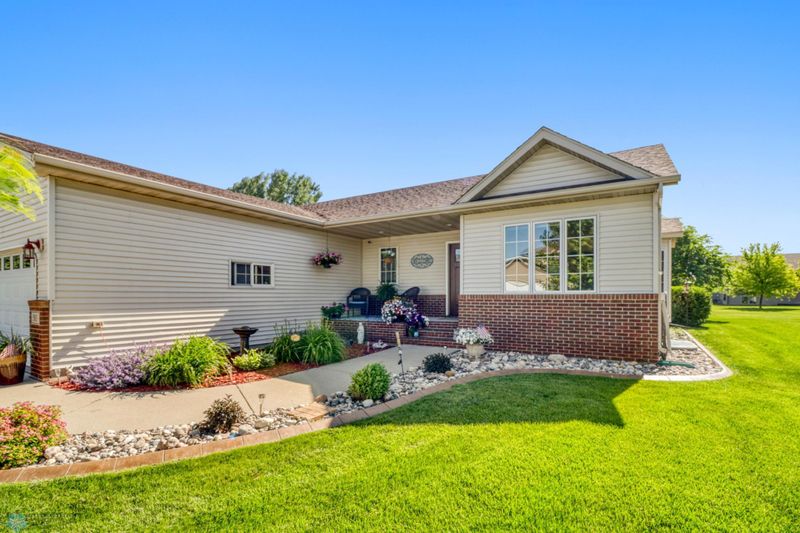 503 9th St NE, Dilworth, MN 56529