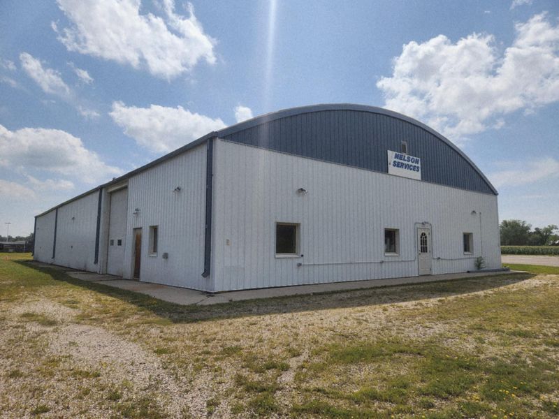 1704 1st St E, Thief River Falls, MN 56701