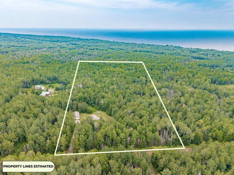 5102 Mcdonnell Rd, Duluth, MN 55804