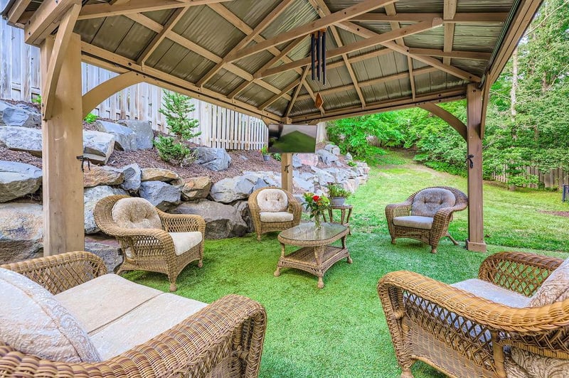 1410 June Ave S, Golden Valley, MN 55416