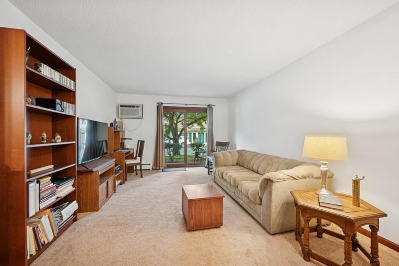 2809 E Minnehaha Pw #105, Minneapolis, MN 55417