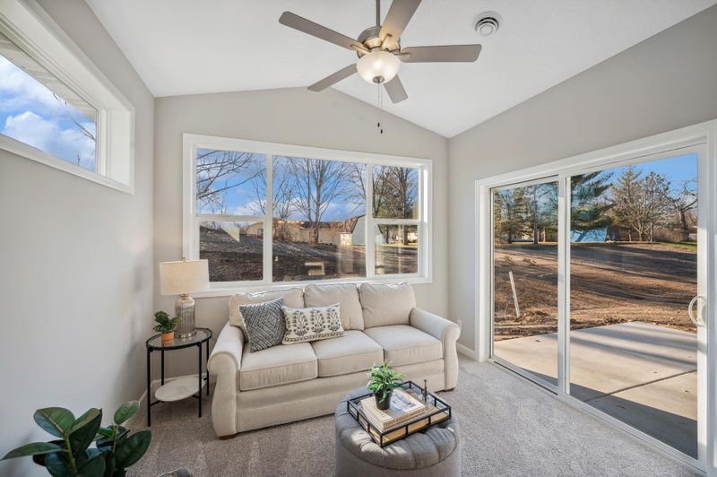 293 Emmy Ln, Hanover, MN 55341