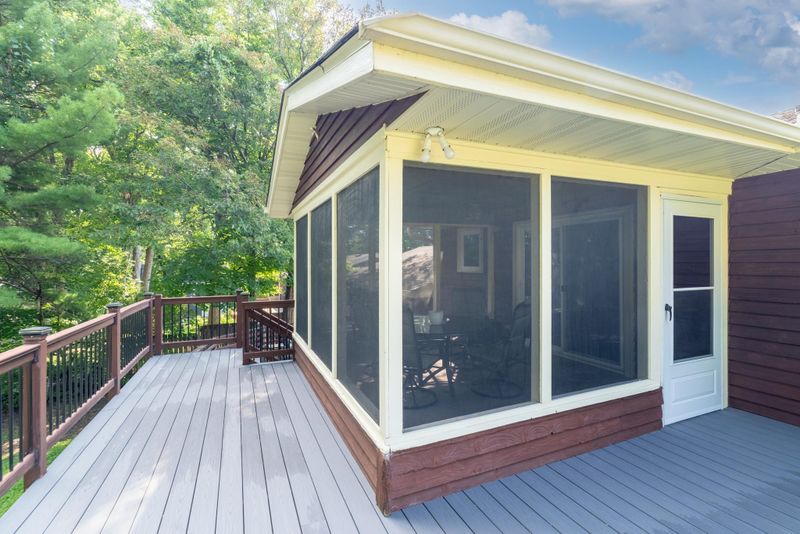 4650 Hampton Rd, Mound, MN 55364