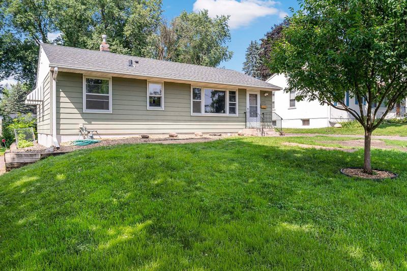 2355 Cowern Pl E, North Saint Paul, MN 55109