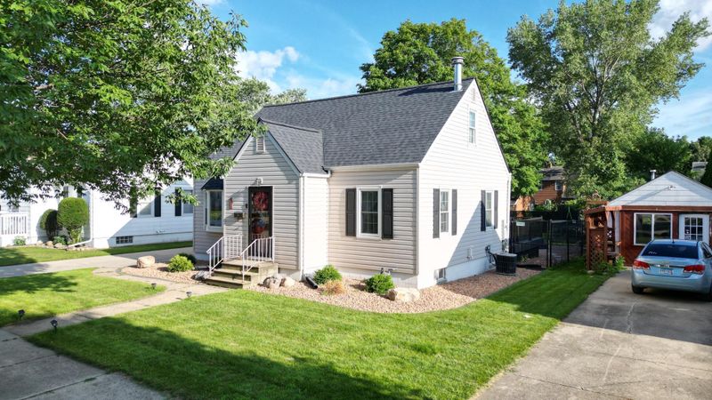 607 13th Ave SW, Austin, MN 55912