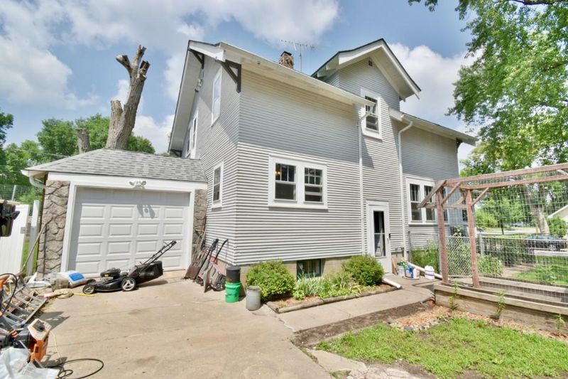 927 8th Ave N, Saint Cloud, MN 56303