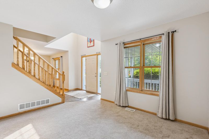5440 Highland Trl, Big Lake, MN 55309