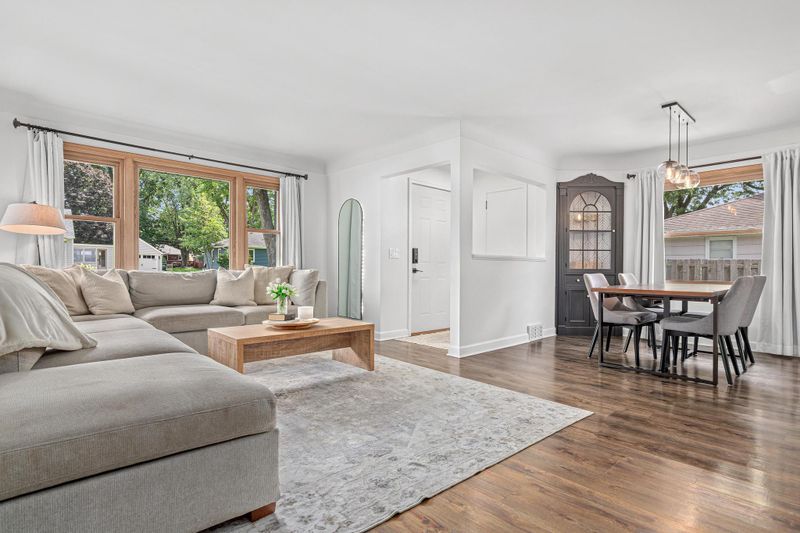6808 Clinton Ave, Richfield, MN 55423