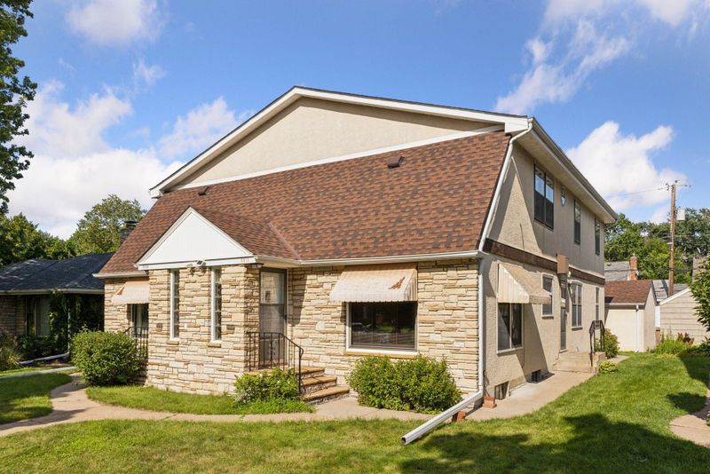 58095811 Chicago Ave, Minneapolis, MN 55417