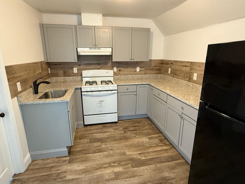 1268 Payne Ave, Saint Paul, MN 55130