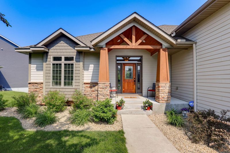 13478 Clearwater Cir, Rogers, MN 55374
