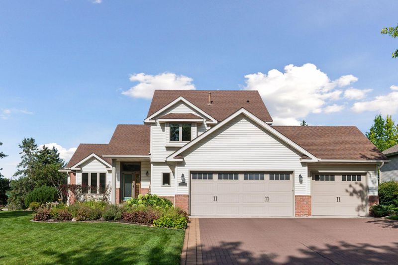 8585 Rhoy St, Victoria, MN 55386