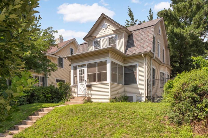 815 Edmund Ave W, Saint Paul, MN 55104