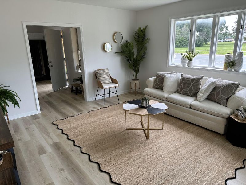 400 E State St, Belle Plaine, MN 56011