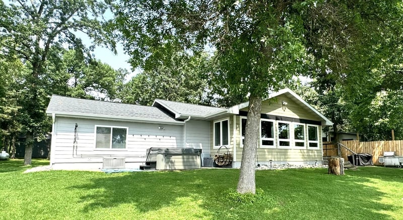 24275 Fairwood Ln, Nevis, MN 56467
