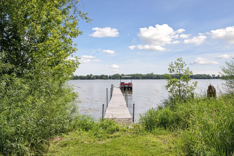51823 Birch Ave, Rush City, MN 55069