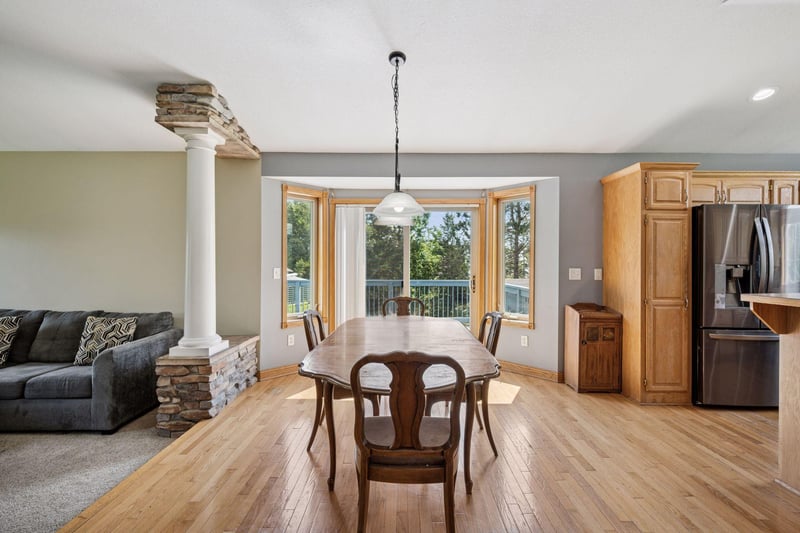 51823 Birch Ave, Rush City, MN 55069