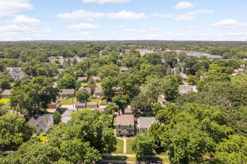 2736 Idaho Ave S, Saint Louis Park, MN 55426