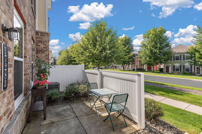 17283 72nd Ave N #1906, Maple Grove, MN 55311