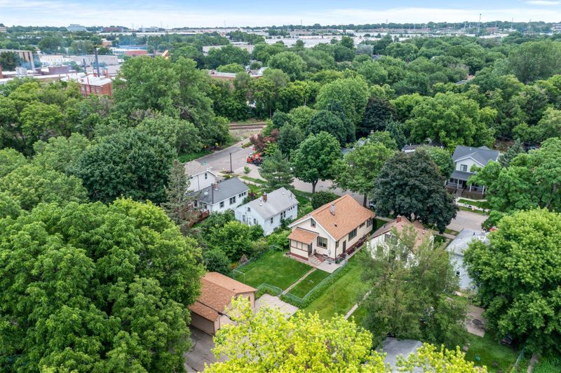 1047 20th Ave SE, Minneapolis, MN 55414