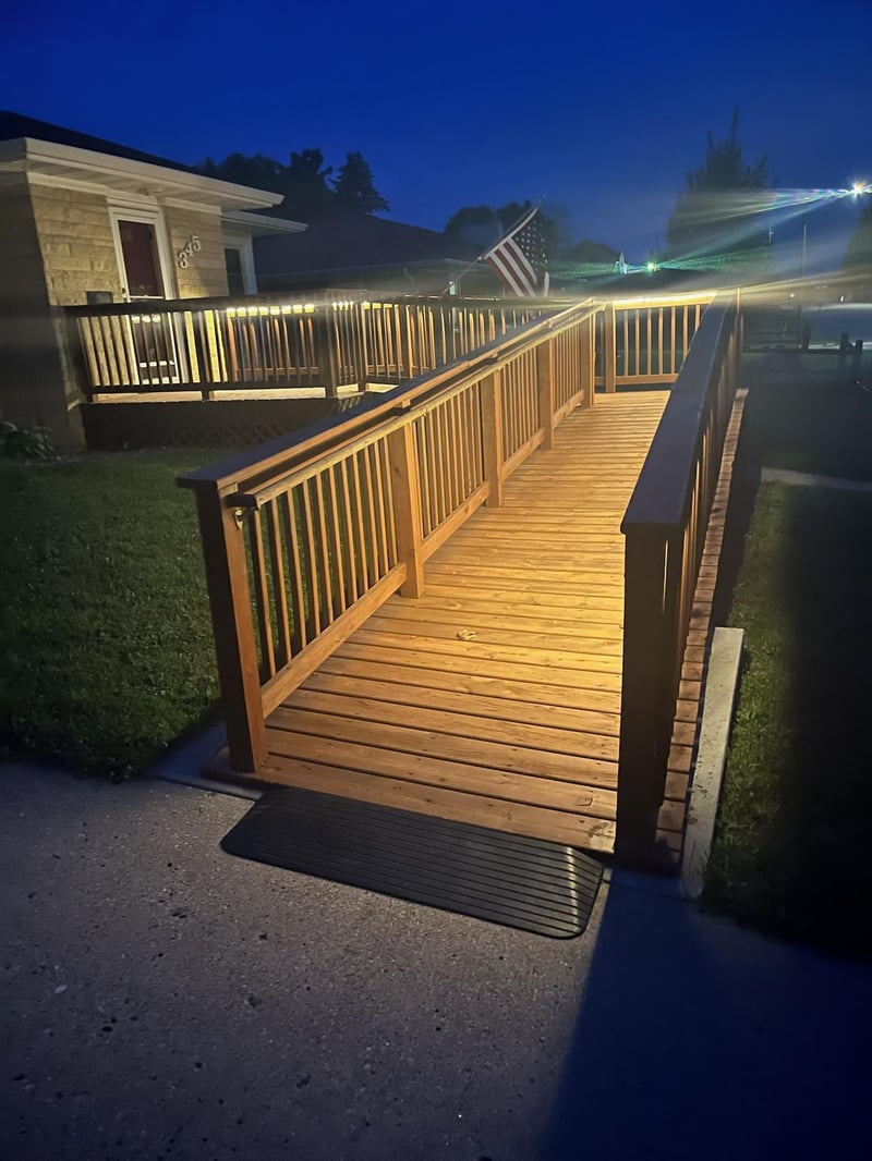 345 E 5th St, Zumbrota, MN 55992