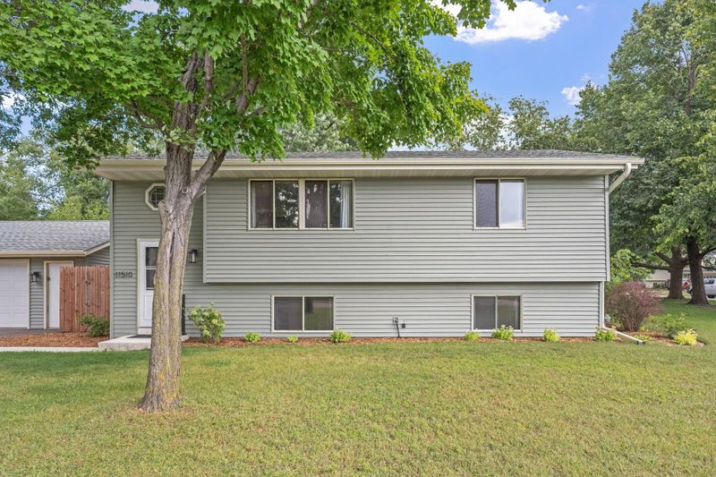 11510 Jersey Ave N, Champlin, MN 55316