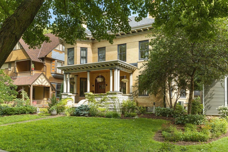 463 Ashland Ave, Saint Paul, MN 55102