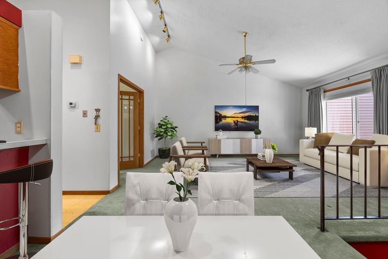 838 Seal St, Saint Paul, MN 55114