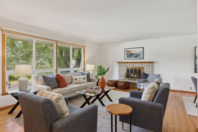 2020 Valders Ave N, Golden Valley, MN 55427
