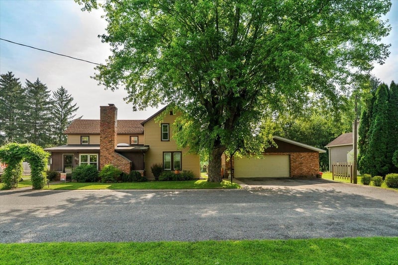 86 6th St, Hokah, MN 55941