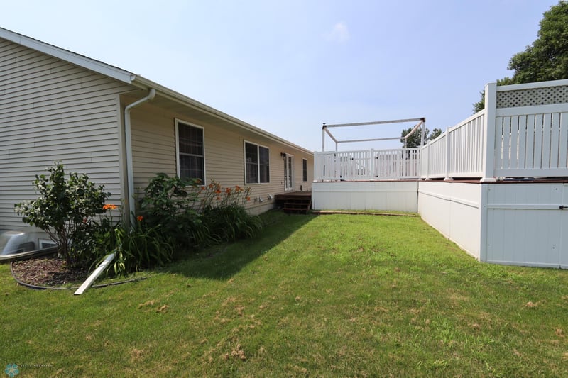 119 9th St SE, Freeport, MN 56331