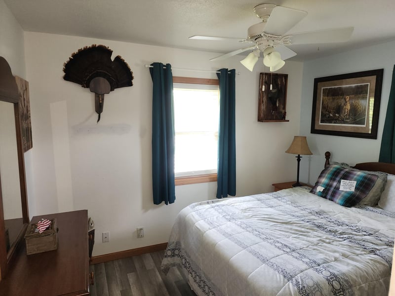 112 Lynn St, Sherburn, MN 56171