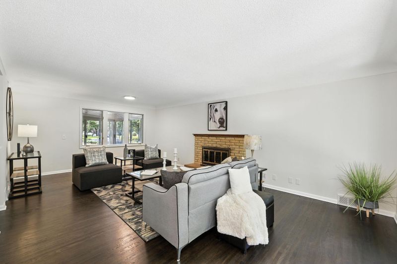 5261 Quebec Ave N, New Hope, MN 55428