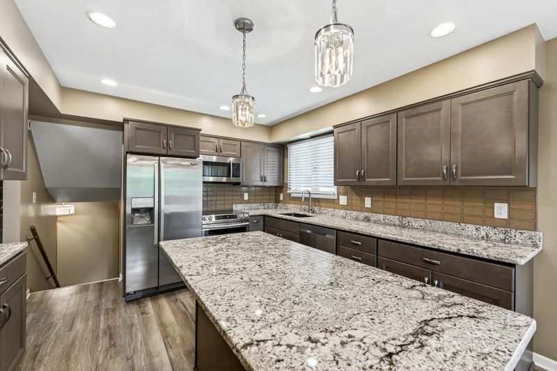 1439 7th St SW, New Brighton, MN 55112
