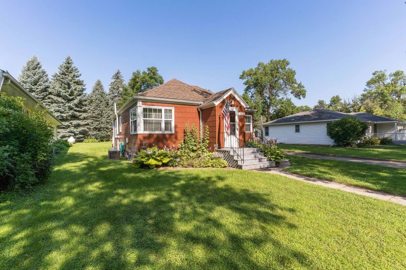 218 7th Ave SE, Elbow Lake, MN 56531