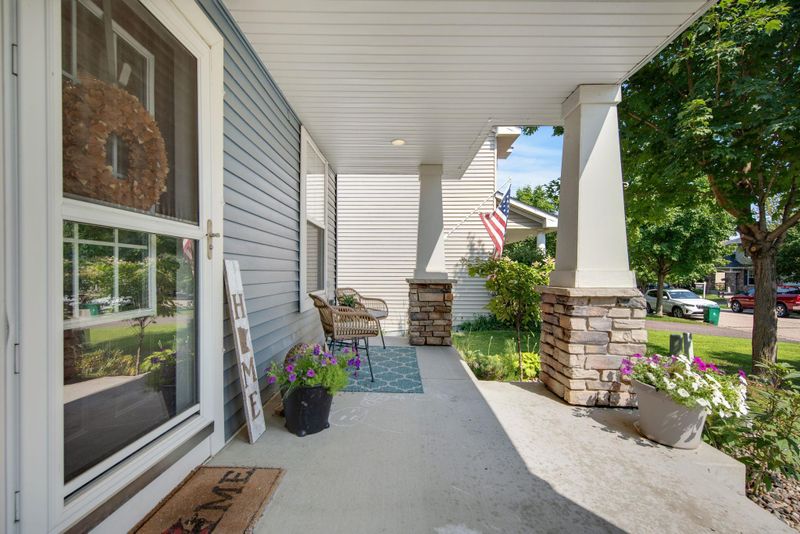 3250 Maureen Ln, Stillwater, MN 55082
