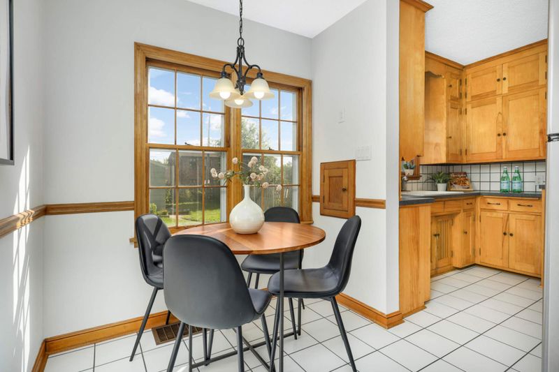 4026 Hubbard Ave N, Robbinsdale, MN 55422