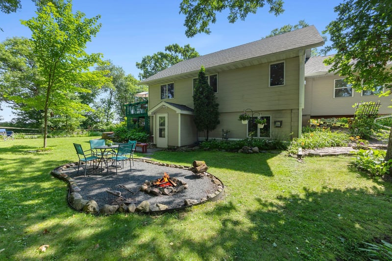 17491 Olinda Trl N, Marine On Saint Croix, MN 55047