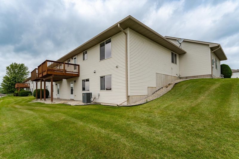 4526 Prairie View Pl NW, Rochester, MN 55901