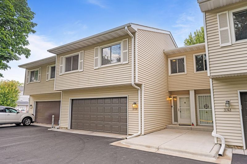 3739 Foss Rd #23, Saint Anthony, MN 55421