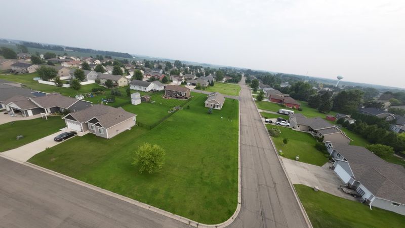 2594 Stony Creek Dr, Owatonna, MN 55060