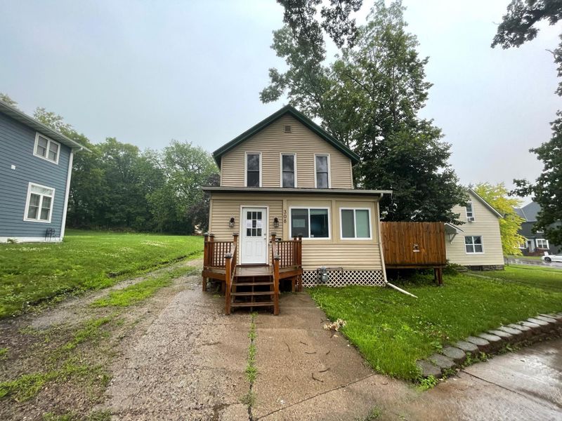 308 N Mill St, Fergus Falls, MN 56537