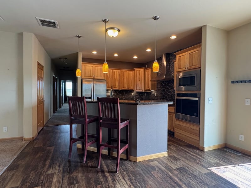 307 4th St, Westbrook, MN 56183