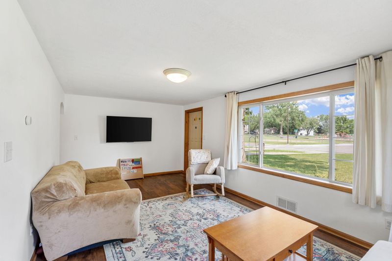 500 Cartway Rd, Champlin, MN 55316