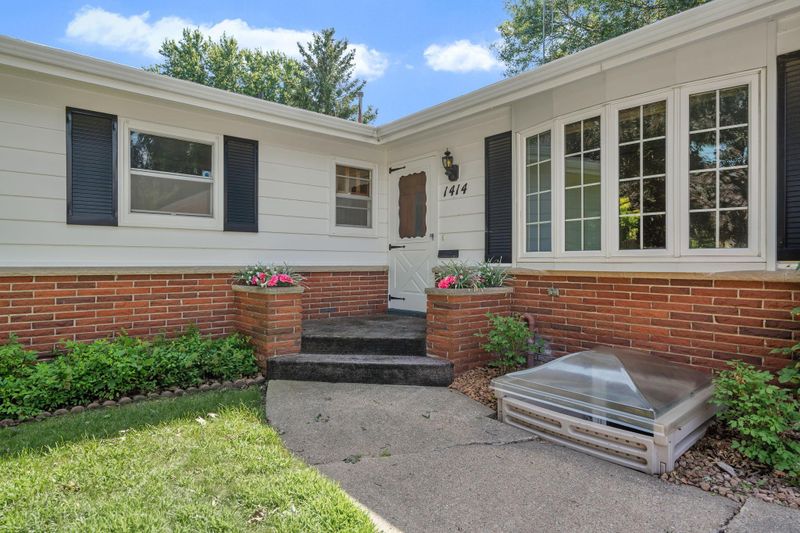 1414 Lincoln Ave S, Owatonna, MN 55060